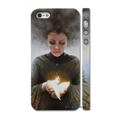 Чехол Swag для iPhone 5, Голубь в ладонях